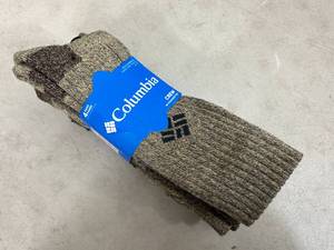 lot 40 image: New 4 Pack of Columbia Crew Socks