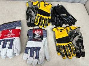 lot 46 image: 7 New Pairs of Work Gloves