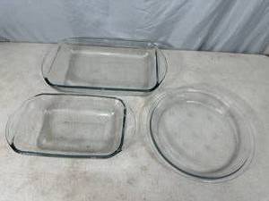 lot 105 image: 3 New Anchor Glass Baking Dishes
