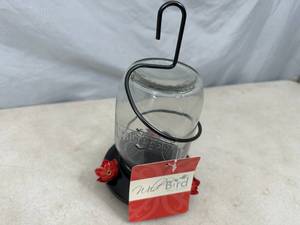 lot 184 image: New Mason Jar Hummingbird Feeder