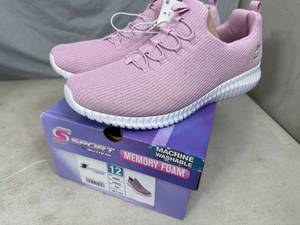lot 207 image: Brand New Skechers Sport Memory Foam Shoes - Size 12