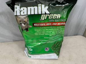 lot 220 image: New 45 Pack or Mouse Bait Packs