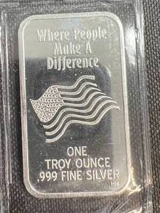 1 TROY OZ .999 FINE SILVER DONALD TRUMP WANTED FOR PRESIDENT BAR