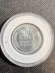 1943 US STEEL CENT IN AIRTITE