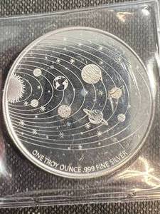 1 TROY OZ .999 FINE SILVER ALIEN ROUND IN COLOR