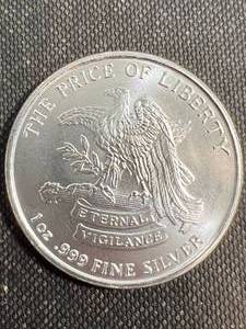 1 TROY OZ .999 FINE SILVER DONT TREAD ON ME ROUND