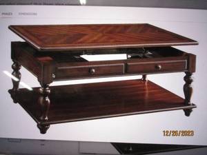 Acme Ferrel Lift Tope Coffee Table