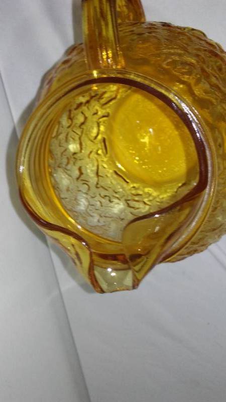 lot 177 image: Vintage Milano Anchor Hocking Amber Ball Pitcher