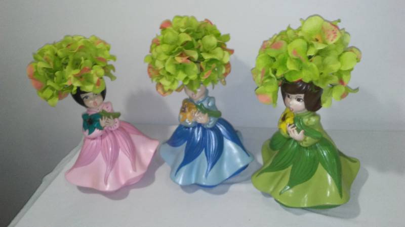 lot 68A image: Vintage Elephant Theme Decor and More