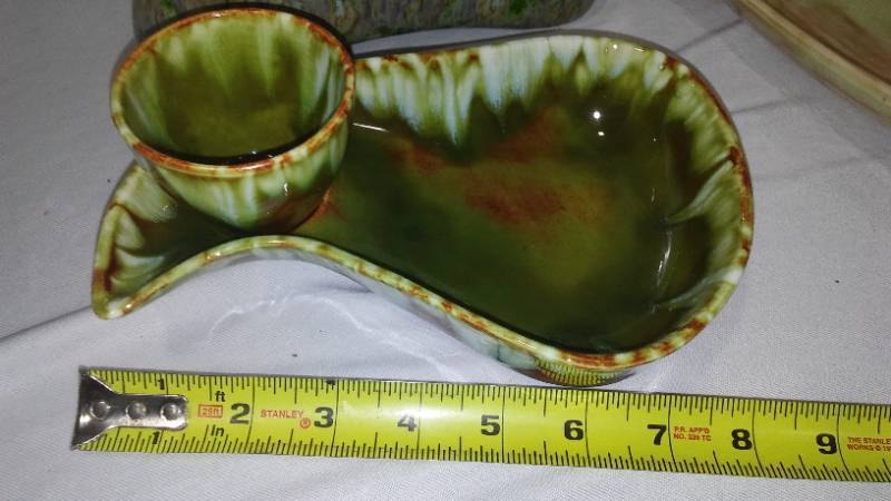 lot 97 image: Vintage Pottery.