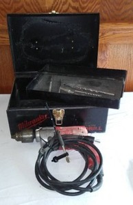 lot 275 image: Milwaukee magnum � in. Drill and Bits.