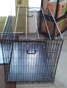 lot 314 image: XL Metal Kennel.