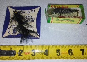 lot 54 image: Fishing Lures (2).