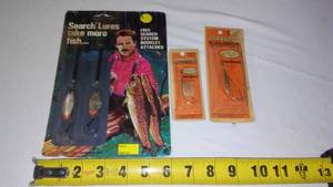 lot 26 image: Vintage Fishing Lures, New In Packages.