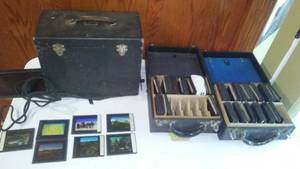 lot 75 image: Vintage Slide Projector And Slides.