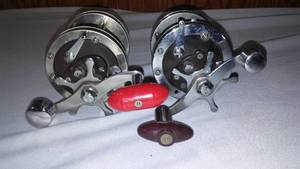 lot 425 image: Holiday Fishing Reels (2).