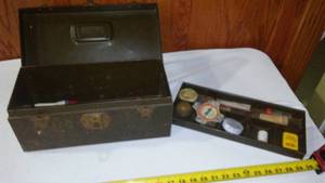 lot 427 image: Tackel Box and Contents..