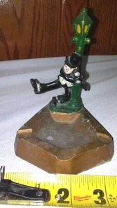 lot 442 image: Vintage Cast Ashtray.