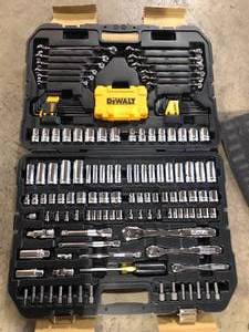 DEWALT 14 in., 38 in. and � in. Drive Polished Chrome Mechanics Tool Set (168-Piece) Customer Returns See Pictures