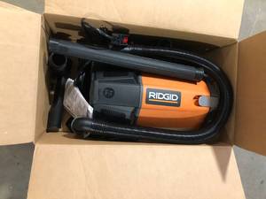 RIDGID 6 Qt. NXT Backpack Vacuum Cleaner with Filters and Locking Accessories for Dry Applications  Customer Returns See Pictures