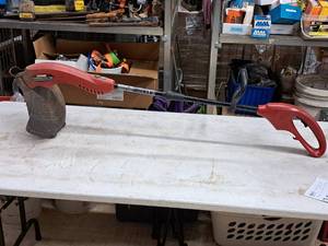 lot 21 image: Craftsman Electric Weedwacker Electric Line Trimmer