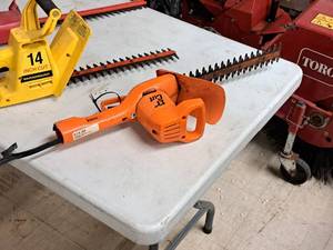 lot 27 image: Black & Decker 13-cut Electric Hedge Trimmer 8115