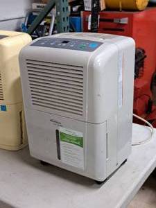 lot 81 image: Soleus Air 45-Pint Dehumidifier GM-DEH-45-1