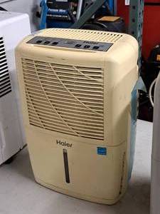 lot 82 image: Haier 30-Pint Dehumidifier HE30E-T