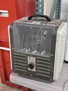 lot 90 image: Howard Berger Comfort Zone 4000W Portable Heater CZ240