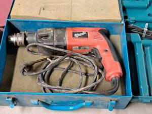 lot 99 image: Milwaukee Heavy Duty 12 Hammer Drill 5378-20 with Case