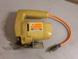 lot 124 image: Black & Decker Jig Saw 7504