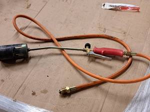 lot 141 image: Propane Gas Torch Wand
