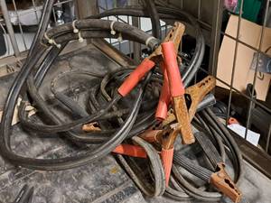lot 180 image: Lot of (2) Jumper Cables