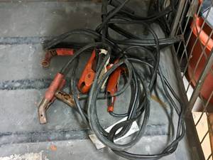 lot 182 image: Lot of (2) Jumper Cables