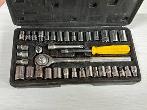 lot 256 image: Socket Ratchet Driver Set with Black Plastic Case