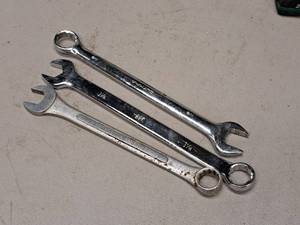 lot 217 image: Lot of (3) Combination Wrenches - 1, 1-116, 1-18
