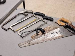 lot 225 image: (4) Hack Saws, (2) Wood Saws