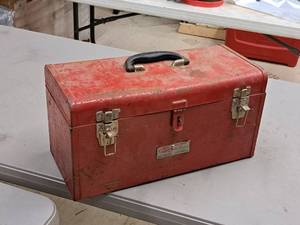 lot 239 image: 18 Metal Tool Box with Tool Tray