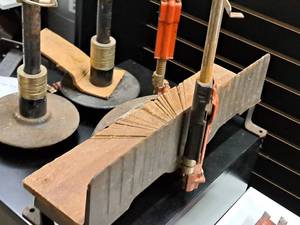 lot 284 image: Stanley No. 60 Miter Box