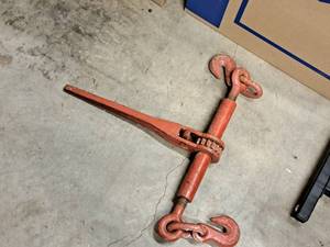 lot 289 image: Chain Tightener