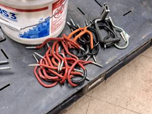 lot 270 image: Lot of (30) Assorted Storage Hooks