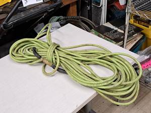 lot 297 image: Lot of (1) 300-PSI 14 Air Hose