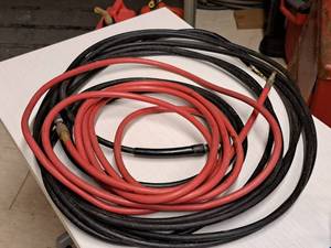 lot 300 image: Lot of (2) Air Hoses