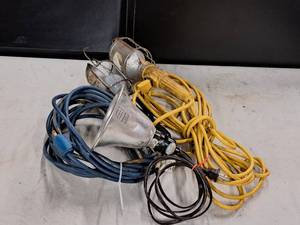 lot 308 image: Lot of (3) Shop Work Lights
