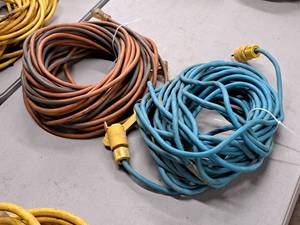 lot 312 image: Lot of (2) Extension Cords