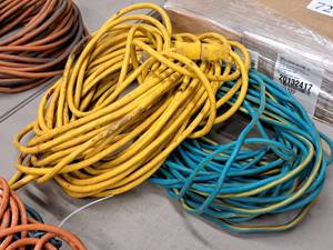 lot 317 image: Lot of (2) Extension Cords