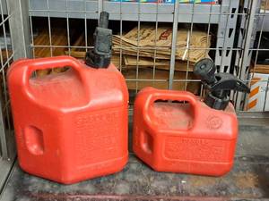lot 333 image: Lot of (2) Plastic Gas Fuel Cans  - 1-Gallon, 2-Gallon