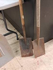 lot 415 image: Lot of (2) Roofing Tear Off Shovels