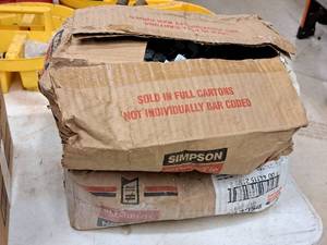 lot 441 image: Lot of (2 Boxes) Simpson Strong-Tie Sheathing Clips