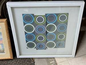 lot 491 image: Wall Art - Colored Circles , FramedGlass